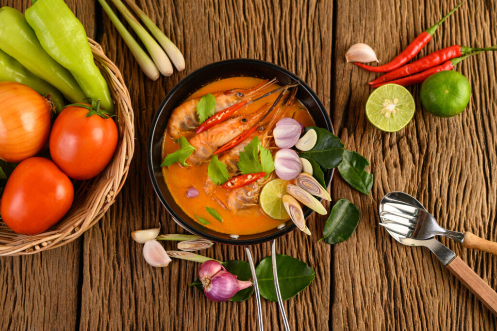 ต้มยำกุ้ง (Tom Yum Goong)